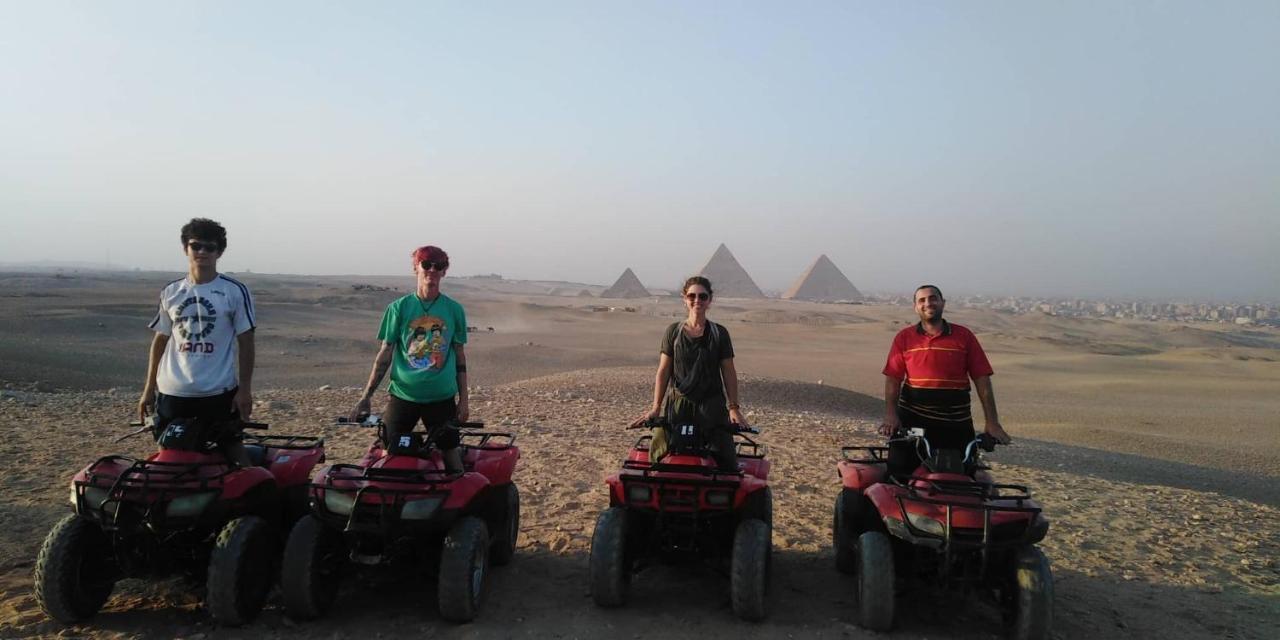 Queen Pyramids View Inn Kafret el-Gabal Exteriör bild