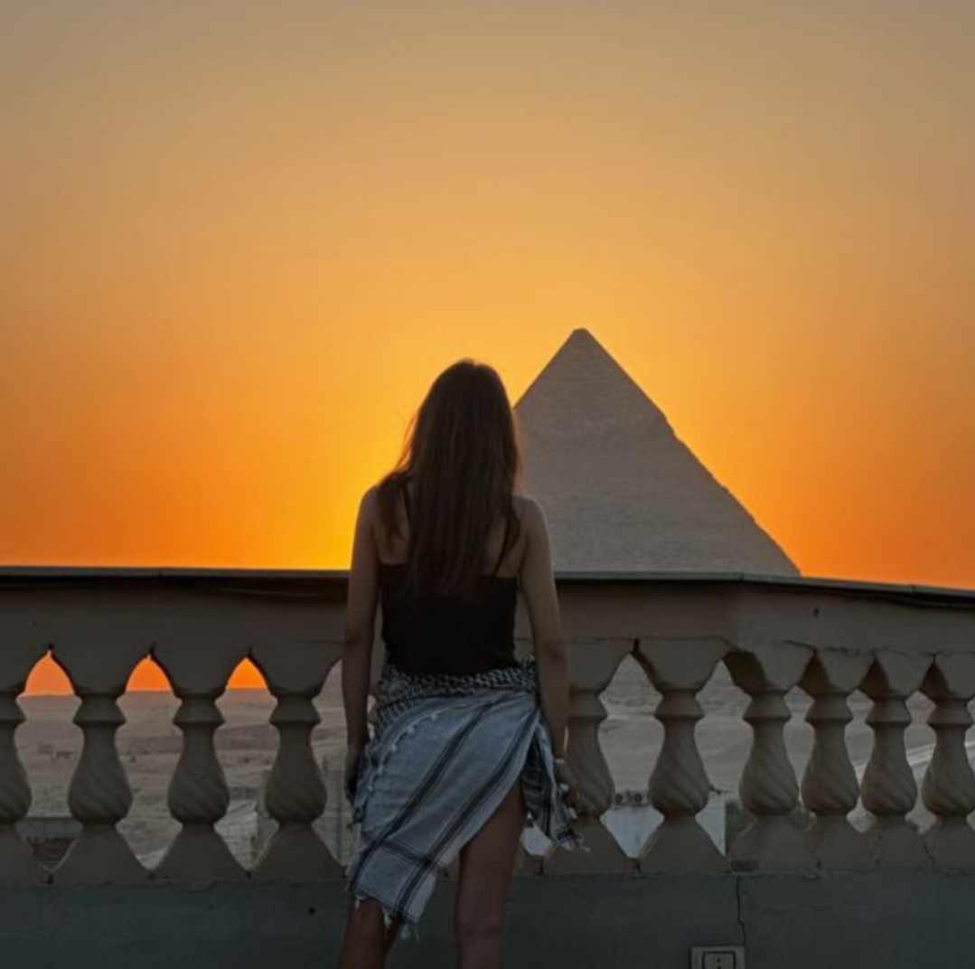 Queen Pyramids View Inn Kafret el-Gabal Exteriör bild